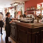 Une Chambre Chez Dupont