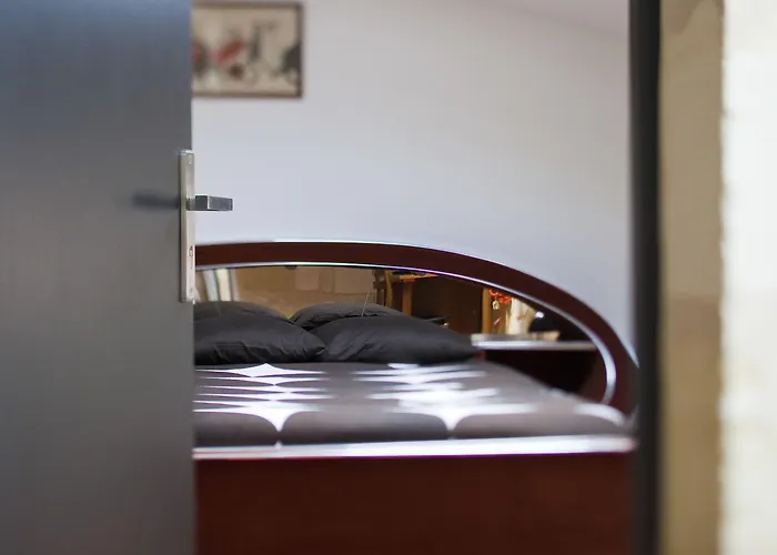 Une Chambre Chez Dupont 4* Bordeaux