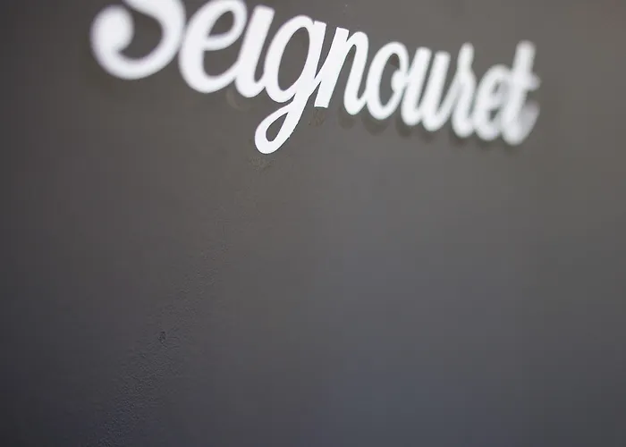 Une Chambre Chez Dupont Guest house